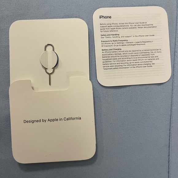 Apple iPhone 13 Box - Picture 5 of 5